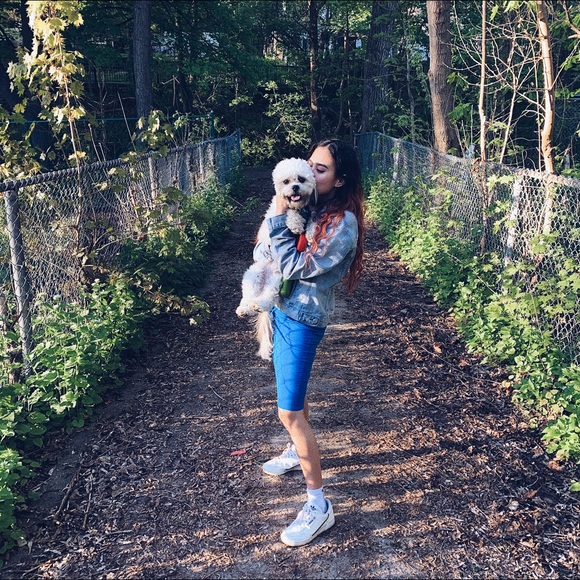 WELCOME TO MY CLOSET! - Picture 1 of 1